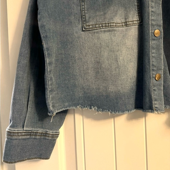 Tribal Jeans Women’s XL Cropped Jean Jacket w Stretch & Snap Button Closure - Picture 2 of 9